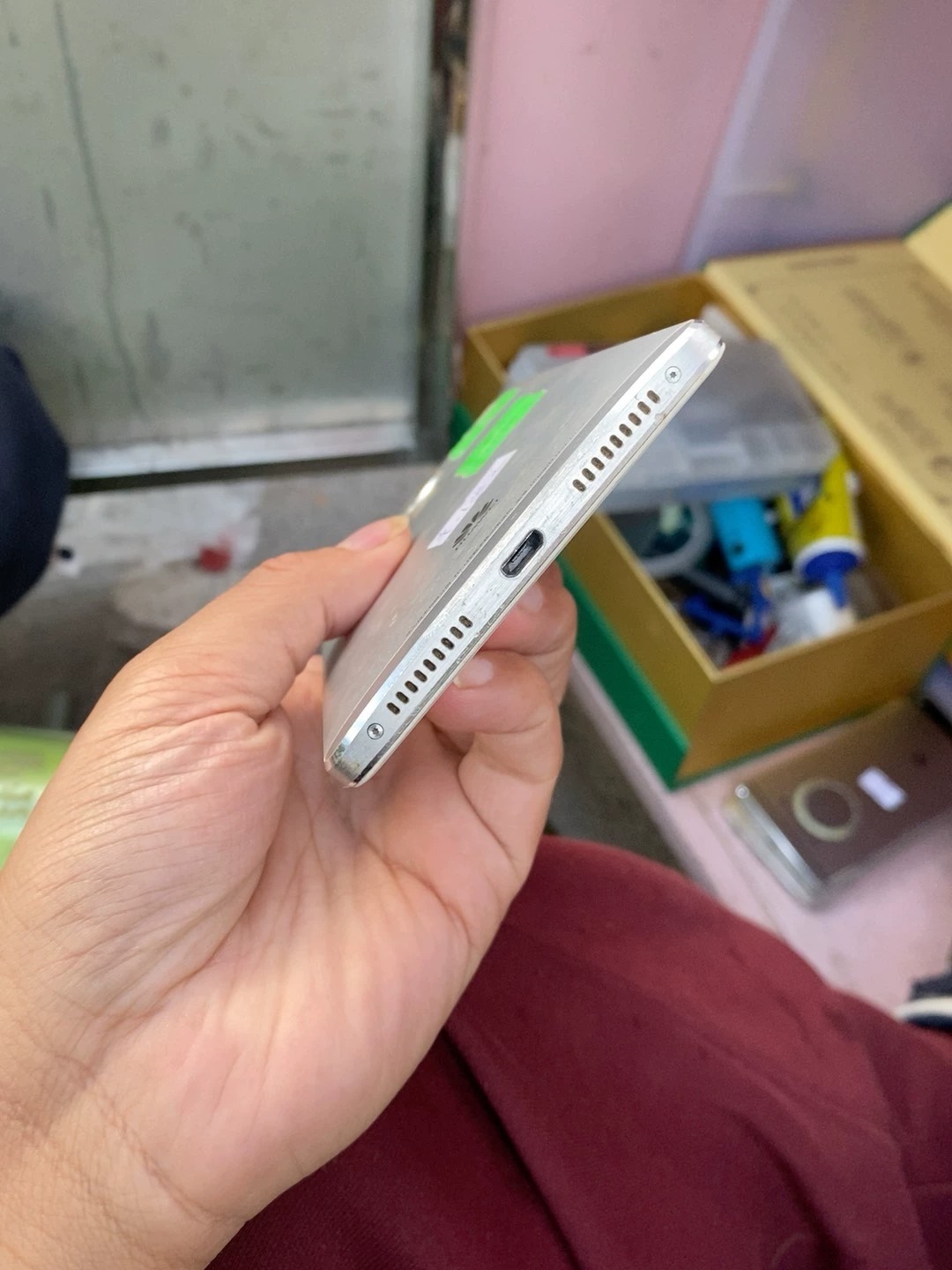 华为mate8 原装手机 联通4g 成色如图 安卓8系统 3+32G 适合大屏幕爱好者看剧备用等 118元送配件